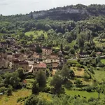 Manoir De Laroque Delprat Bed and Breakfast Autoire