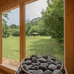 Bed and Breakfast Manoir De Laroque Delprat