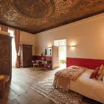 Manoir De Laroque Delprat 4*