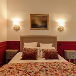Manoir De Laroque Delprat 4* 오토얼