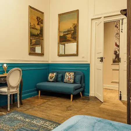 Manoir De Laroque Delprat 4*