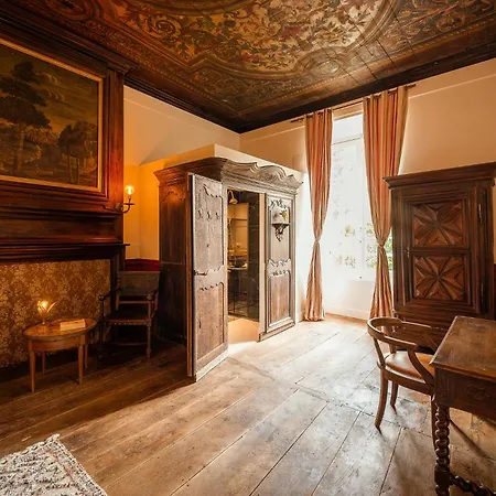 Manoir De Laroque Delprat 4*