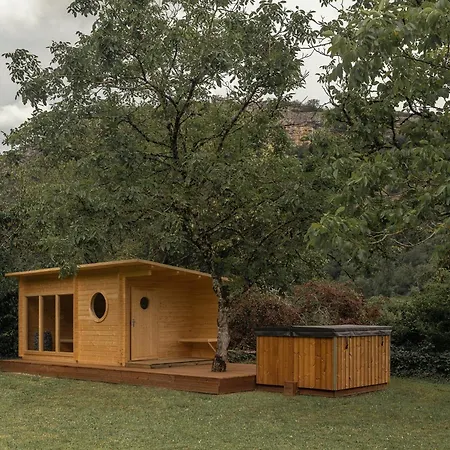 Manoir De Laroque Delprat B&B 4*