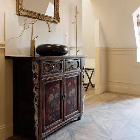 Manoir De Laroque Delprat