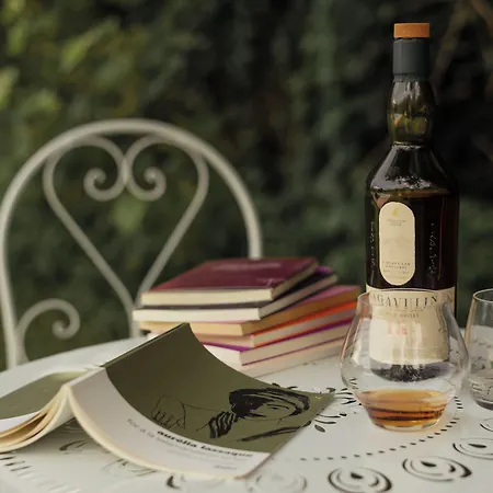 Manoir De Laroque Delprat B&B 4*