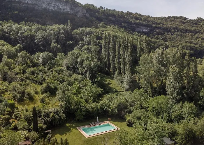 Manoir De Laroque Delprat Couette-café 4*