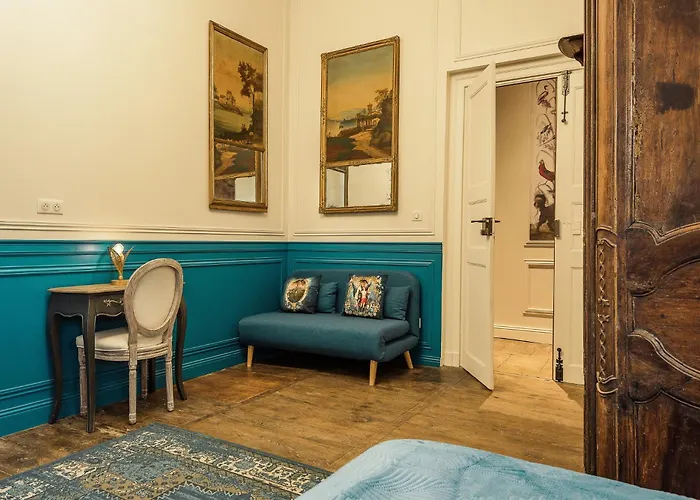 Manoir De Laroque Delprat 4*