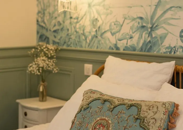 Manoir De Laroque Delprat Bed & Breakfast Autoire