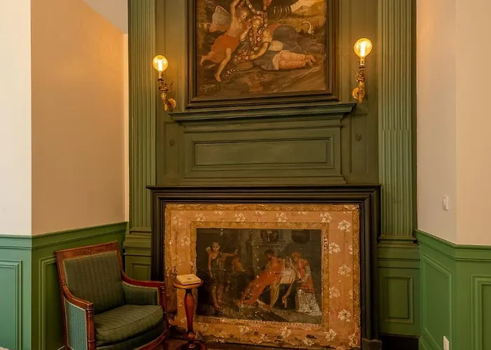 Manoir De Laroque Delprat 4*