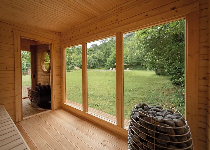 Manoir De Laroque Delprat